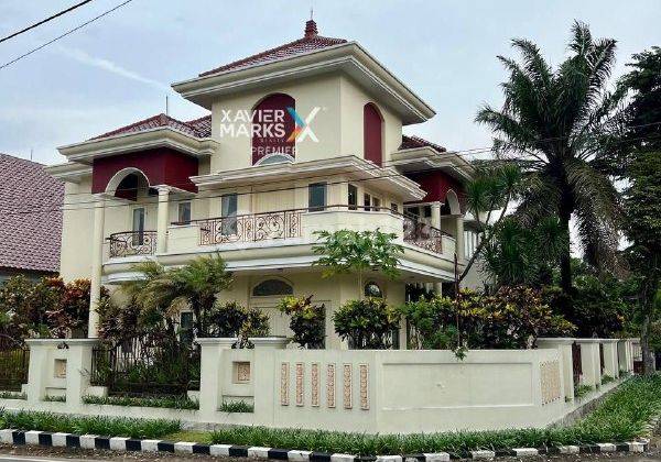 Rumah Mewah Sangat Terawat di Bukit Dieng, Sukun Malang 2