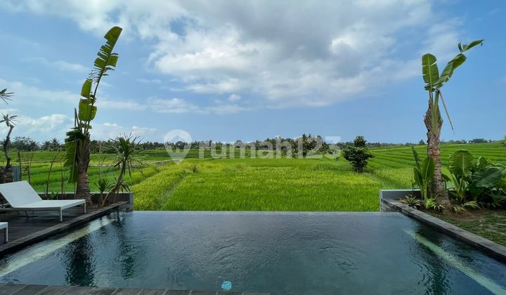 VILLA WITH BOTH OCEAN AND RICEFIELD VIEW FOR RENT IN TANAH LOT