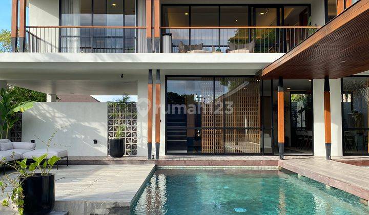 Luxury Modern Villa With Spring House Concept In Jimbaran  1