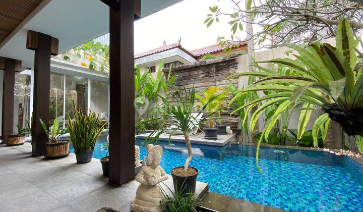 TROPICAL MODERN 3BED VILLA IN KEROBOKAN NEAR PETITENGET BEACH 2