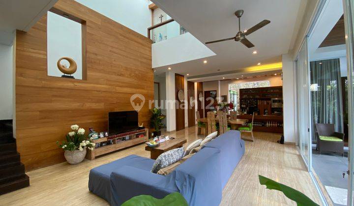 TROPICAL MODERN 3BED VILLA IN KEROBOKAN NEAR PETITENGET BEACH 1