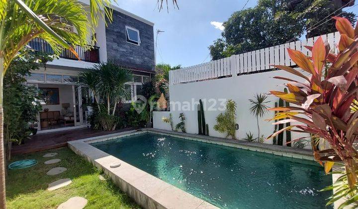 VILLA 3 BEDROOM FULL FURNISH YEARLY RENTAL IN KEROBOKAN SEMINYAK 1