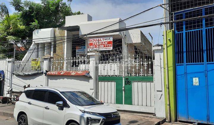  Dijual Rumah Usaha Dan Gudang di Kedung Cowek 1