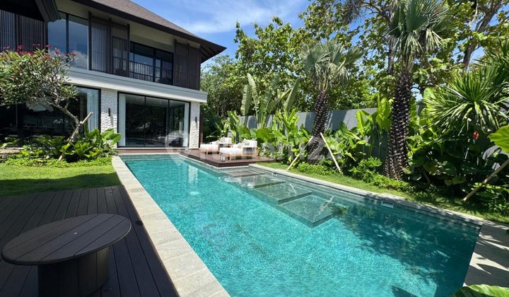 Cluster Modern Tropical Villa In Jimbaran