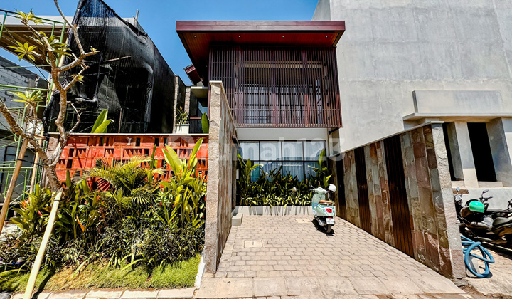 BELOW MARKET BRAND NEW TROPICAL VILLA ONLY 5 MIN TO CANGGU BEACH