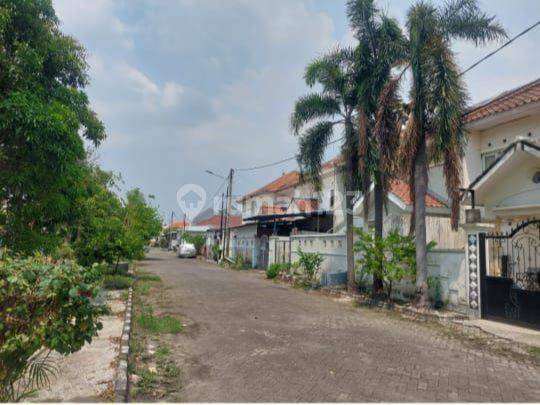 Dijual Rumah SHM di Babatan Pilang BU 2