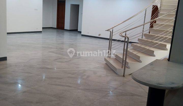 Rumah 2 Lantai Bagus Unfurnished di Kertajaya Indah, Surabaya 14