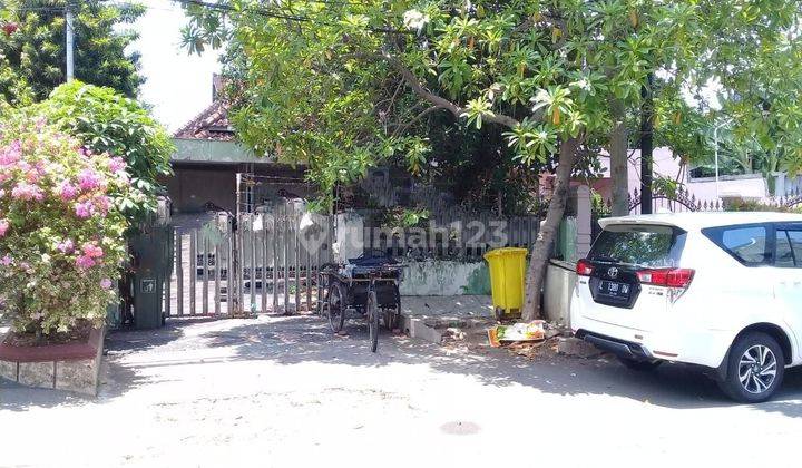 Rumah 2 Lantai di Wr Supratman, Surabaya Sam.ya2685 1