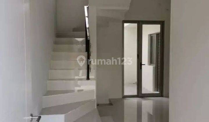 Rumah di Greenland Residence Wisteria, Gresik Sam.ya3798 1