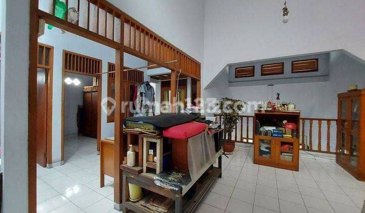 Di Jual Rumah Lokasi di Pusat Ramai Dan Strategis  1