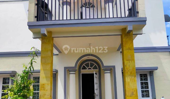 Rumah cakep dan murah hook  buelevard rafles.  2