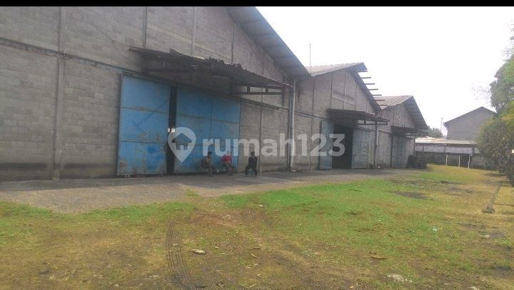 Warehouse and Cheap Land Warehouse and Cheap Land