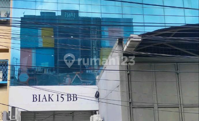 Kantor dan Siap Kerja