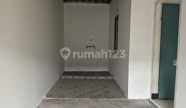 Minimalist House 4 Minutes to Cileungsi Regional Hospital, 107m² Land, Flood-Free J37234 2