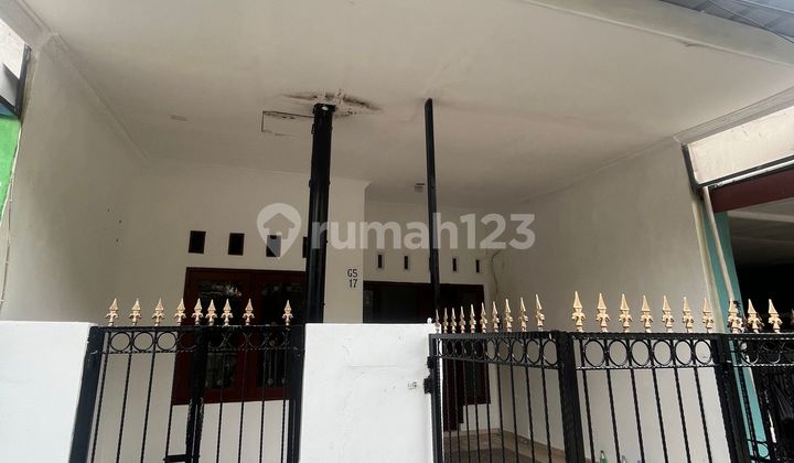 5-Minute House to Living Plaza Pamulang, Freehold Title, Ready to Occupy, KPR Assisted, J-48163