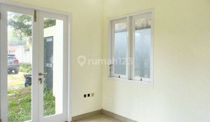 Rumah 2 Lantai Siap Huni Dekat The Park Sawangan Harga Nego J14195 2