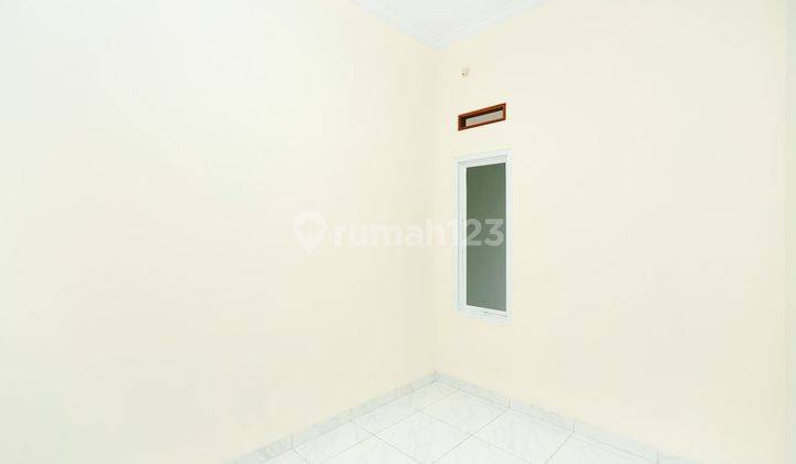 Rumah Semi Furnish 15 Mnt ke Stasiun Bekasi Bebas Biaya Biaya J21022 2