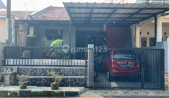 Rumah Seken Terawat Ada Carport 9 Menit ke Mall Bogor Square Dibantu KPR J23928 1