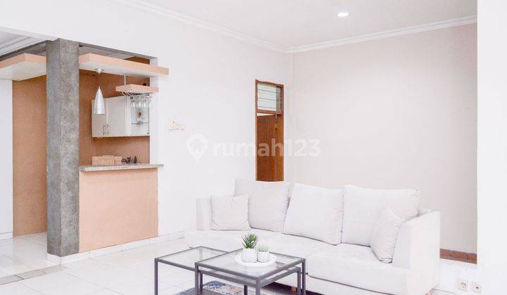 Rumah Semi Furnished Gratis Renovasi 10 Mnt Ke Stasiun Lrt Harjamukti J25217 2