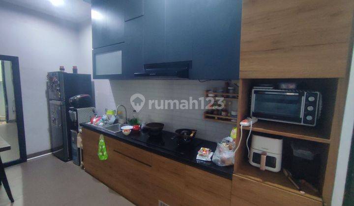 Rumah 2 Lt Hadap Selatan Siap Huni 5 menit ke Stasiun Depok Bisa Nego J23369 2