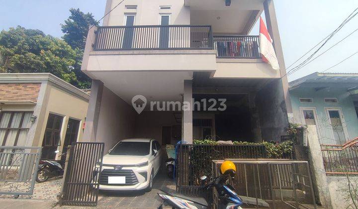 Rumah 2 Lt Hadap Timur 7 Menit ke The Park Sawangan Depok Dibantu KPR J25340 1