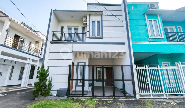 Rumah Strategis 6 Menit ke Gerbang Tol Cibubur 3 Hadap Utara J28556 Rumah Strategis 6 Menit ke Gerbang Tol Cibubur 3 Hadap Utara J28556