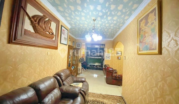 Strategic 4 BR House 15 Minutes to Pondok Cina Station Flood-Free J25089