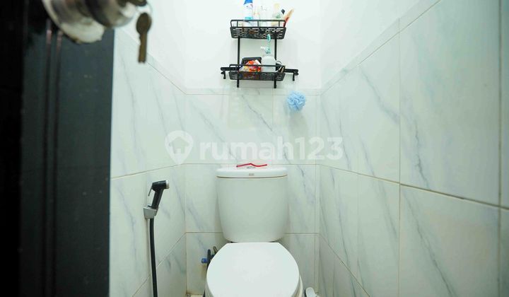 5 Bedroom House Facing East 10 Minutes to Metropolis Town Square J-24224 2