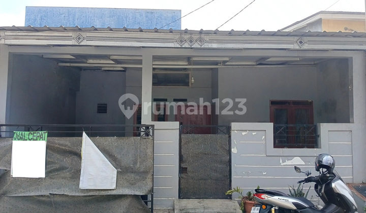 South-Facing House with Freehold Title Near Bitung Toll Gate, Mortgage Assistance Available J-46600 South-Facing House with Freehold Title Near Bitung Toll Gate, Mortgage Assistance Available J-46600