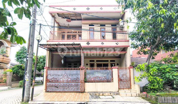 Rumah Hook 2 Lantai 10 Menit ke CBD Ciledug Family Mall Bisa KPR J33138