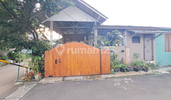 Rumah Hook Asri 8 menit ke Mall Paradise Walk Serpong Bisa KPR J39298