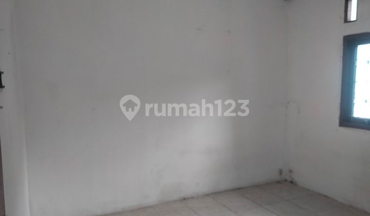Rumah Hadap Timur 10 Mnt ke Summarecon Mall Bekasi Dibantu KPR J-40323 2