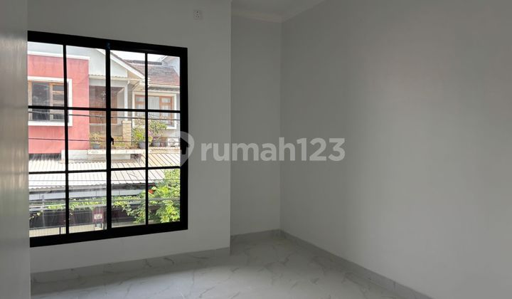 Rumah SHM 2 Lt Siap KPR 10 Menit ke Rs. Taman Harapan Baru J-37851 2