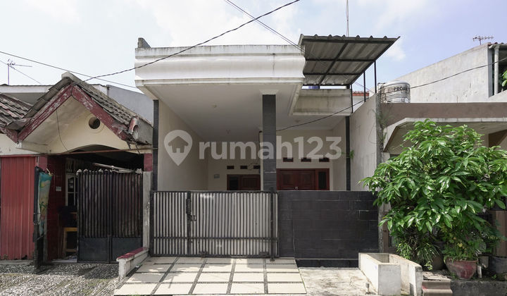 Rumah Luas Bebas Banjir Dekat Grand Galaxy Dibantu KPR J-32860