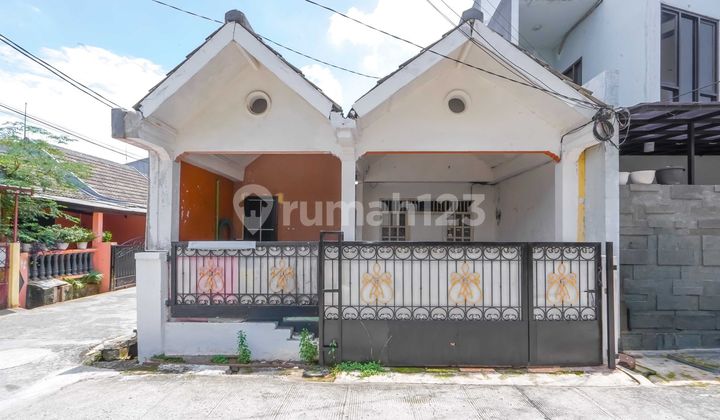 Rumah Strategis 10 Menit ke Gerbang Tol Cibubur 2 Dibantu KPR J37308 Rumah Strategis 10 Menit ke Gerbang Tol Cibubur 2 Dibantu KPR J37308