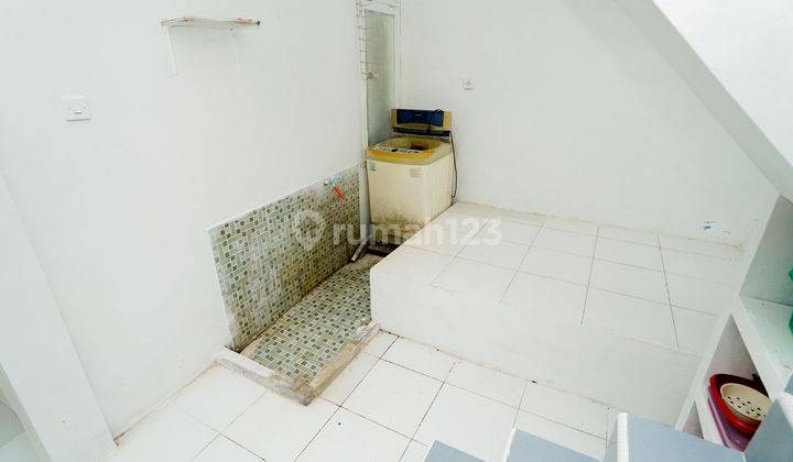 Rumah Semi Furnished Hadap Timur 5 menit ke The Park Sawangan Dibantu KPR J9722 2