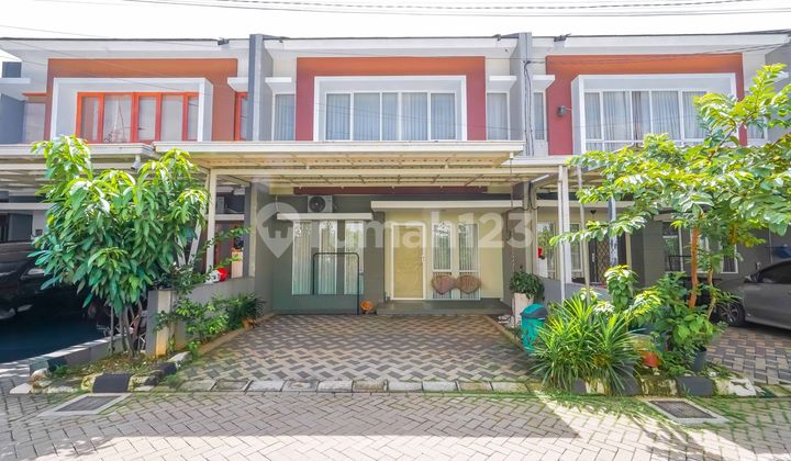 South-facing House 12 Minutes to Cinere Living Plaza with KPR J-38127 Assistance