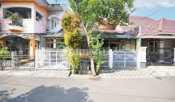 5 Bedroom House 2 Minutes to Living Plaza Pamulang, KPR Assisted J-24546