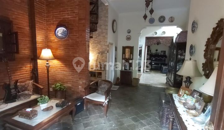 East Facing House, Land Area 219, SHM, 15 Minutes to Depok Station 'J-27279' 2