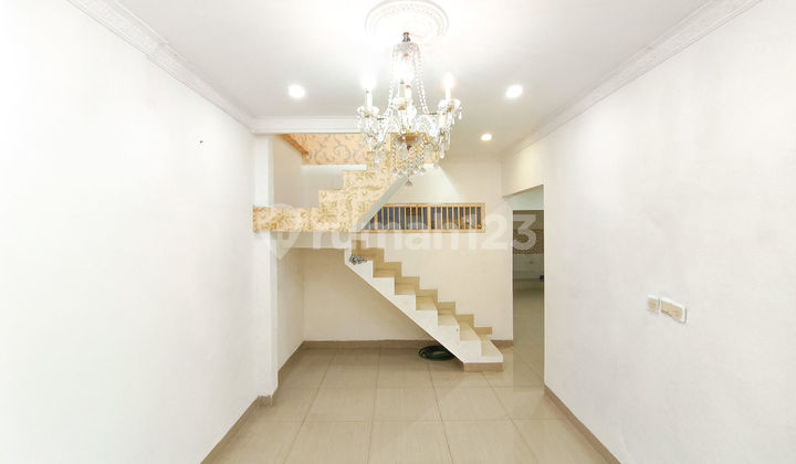 Rumah Strategis 13 Menit ke Gerbang Tol Parigi Dibantu KPR J-37739 2