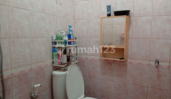 Rumah 5 Kamar Tidur SHM 6 menit ke Blu Plaza Bebas Banjir J-34606 2