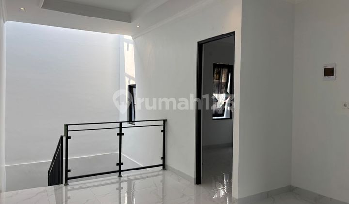 Rumah SHM 2 Lt Siap KPR 10 menit ke RS. Taman Harapan Baru J-37851