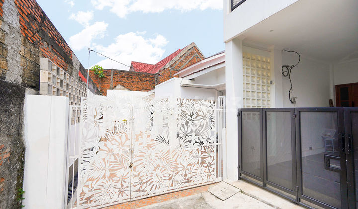 Rumah Luas 3 Kamar 9 Menit ke Mall Cipinang Indah Hadap Utara J22395