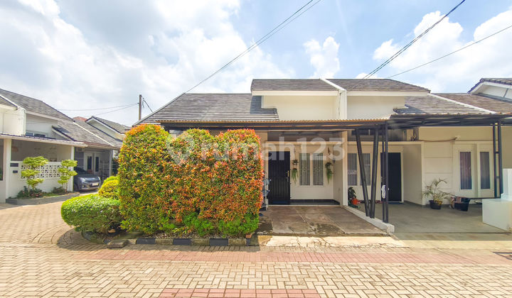 SHM House 10 minutes to BSD Barat 1 Toll Gate North Facing J-34055