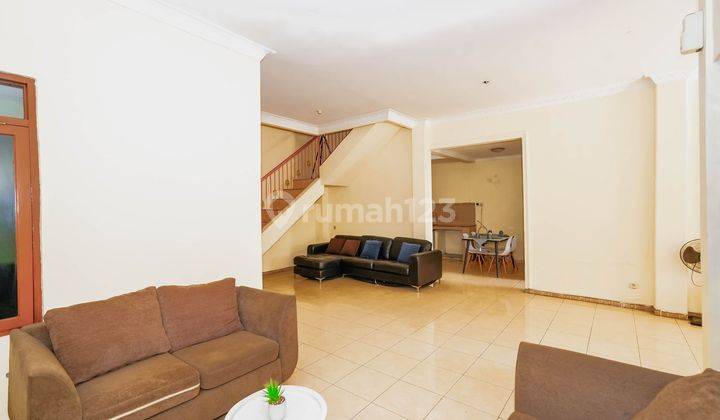 Rumah SHM 5 Kamar Tidur Siap KPR 10 Menit ke Cibubur Junction J28890 2