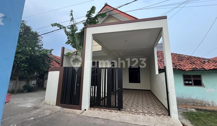 Rumah 3 Kamar 10 Menit ke Mitra Keluarga Jatiasih Hadap Timur J35747