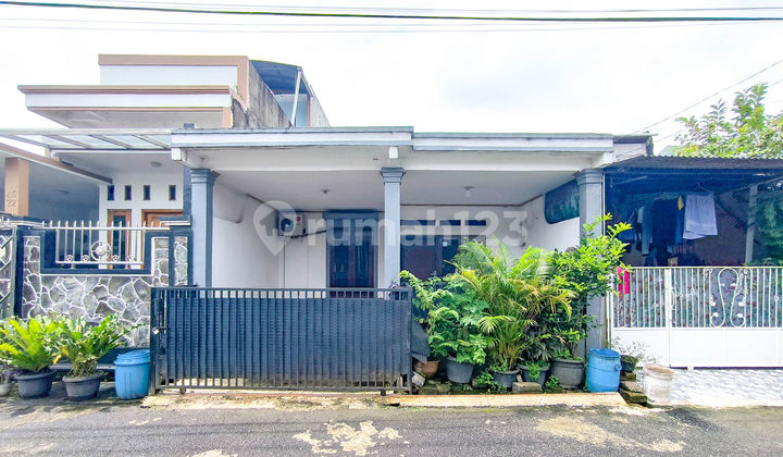 House 15 minutes to Bitung Toll Gate 2 Facing South Assisted with KPR J-28294