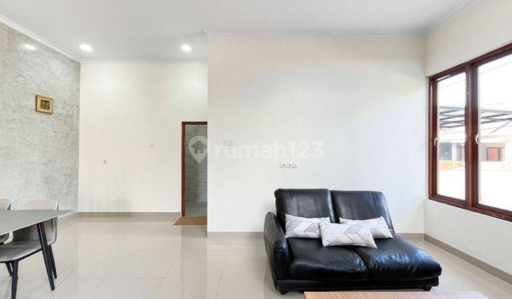 Rumah Minimalis Modern 7 Menit ke SMPN 16 Depok LT 132 Gratis Renov J23753 2