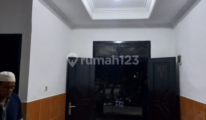 South-Facing House 6 Minutes to Cilebut Station with KPR J-39021 Assistance