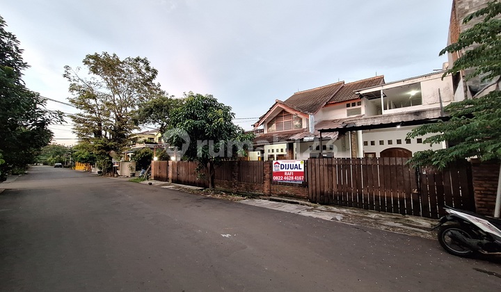 Rumah Hoek Harga Dibawah Njop Dijalan Utama Perumahan Akses 2 Tol 1
